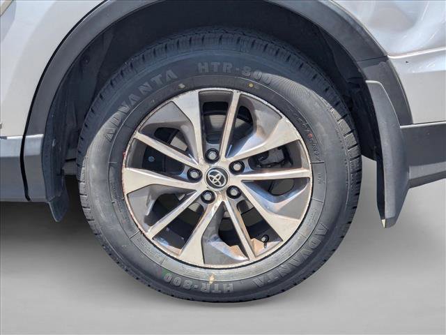 Used 2016 Toyota RAV4 XLE w/ Convenience Package AWD/4WD image 19