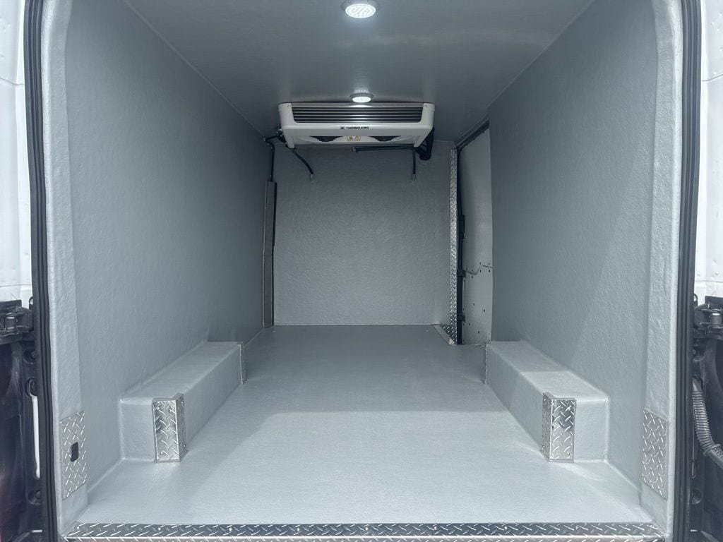 New 2026 Ford Transit 250 148 Medium Roof w/ Exterior Upgrade Package RWD image 36
