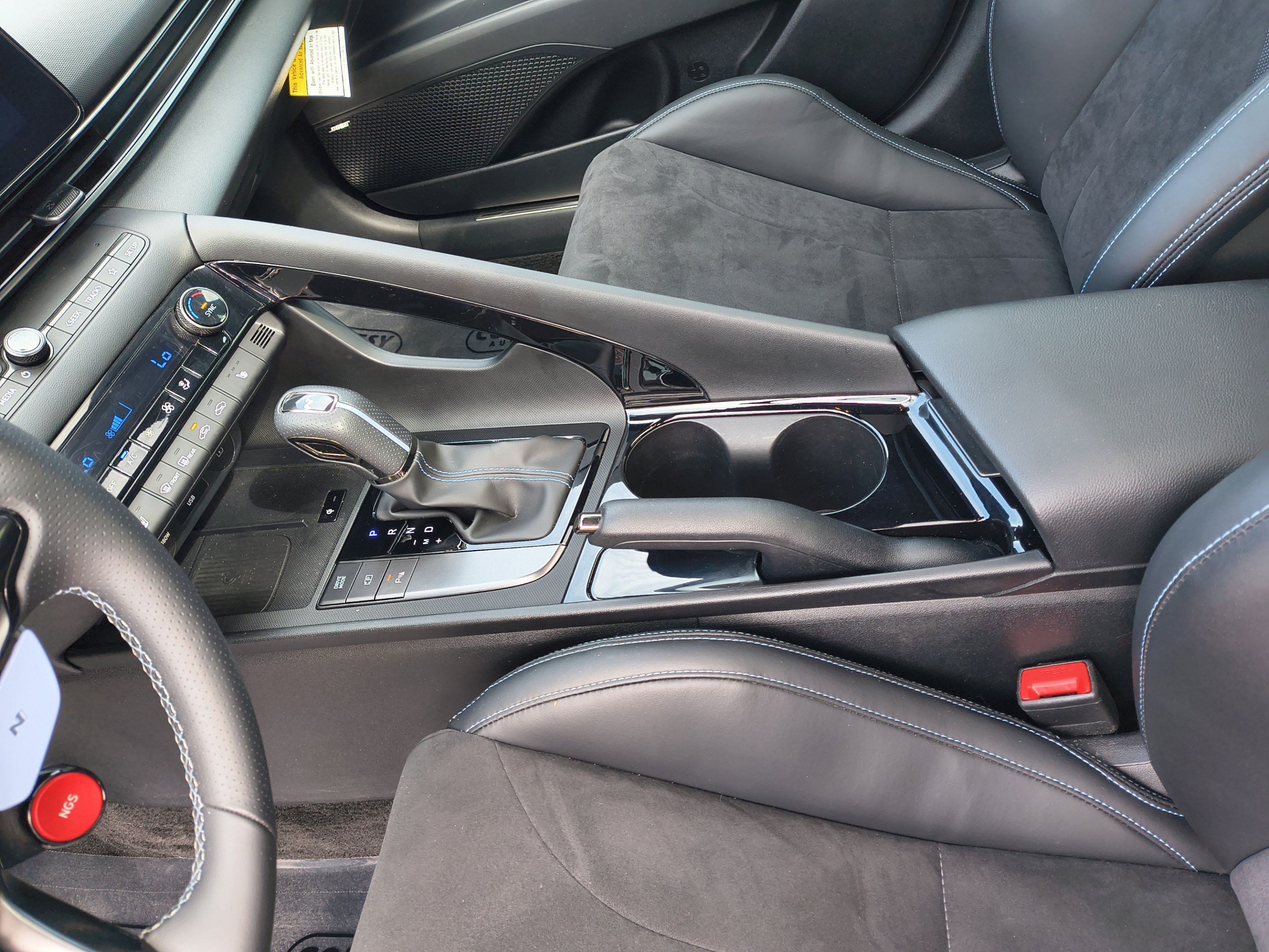 Certified 2025 Hyundai Elantra N FWD image 22