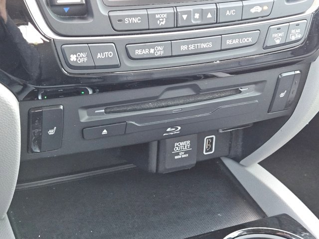 Used 2019 Honda Pilot Touring image 18