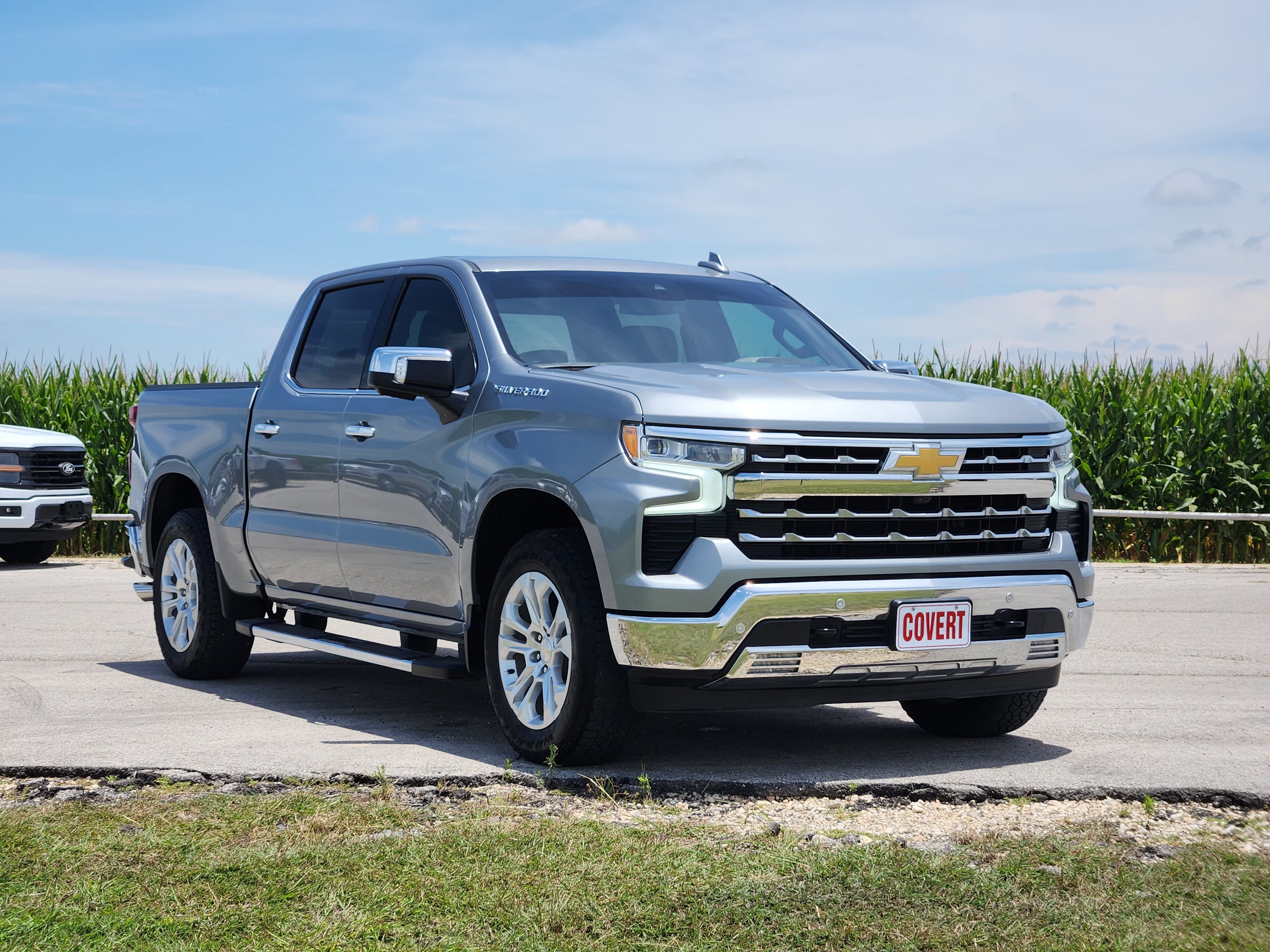 Used 2024 Chevrolet Silverado 1500 LTZ RWD image 3