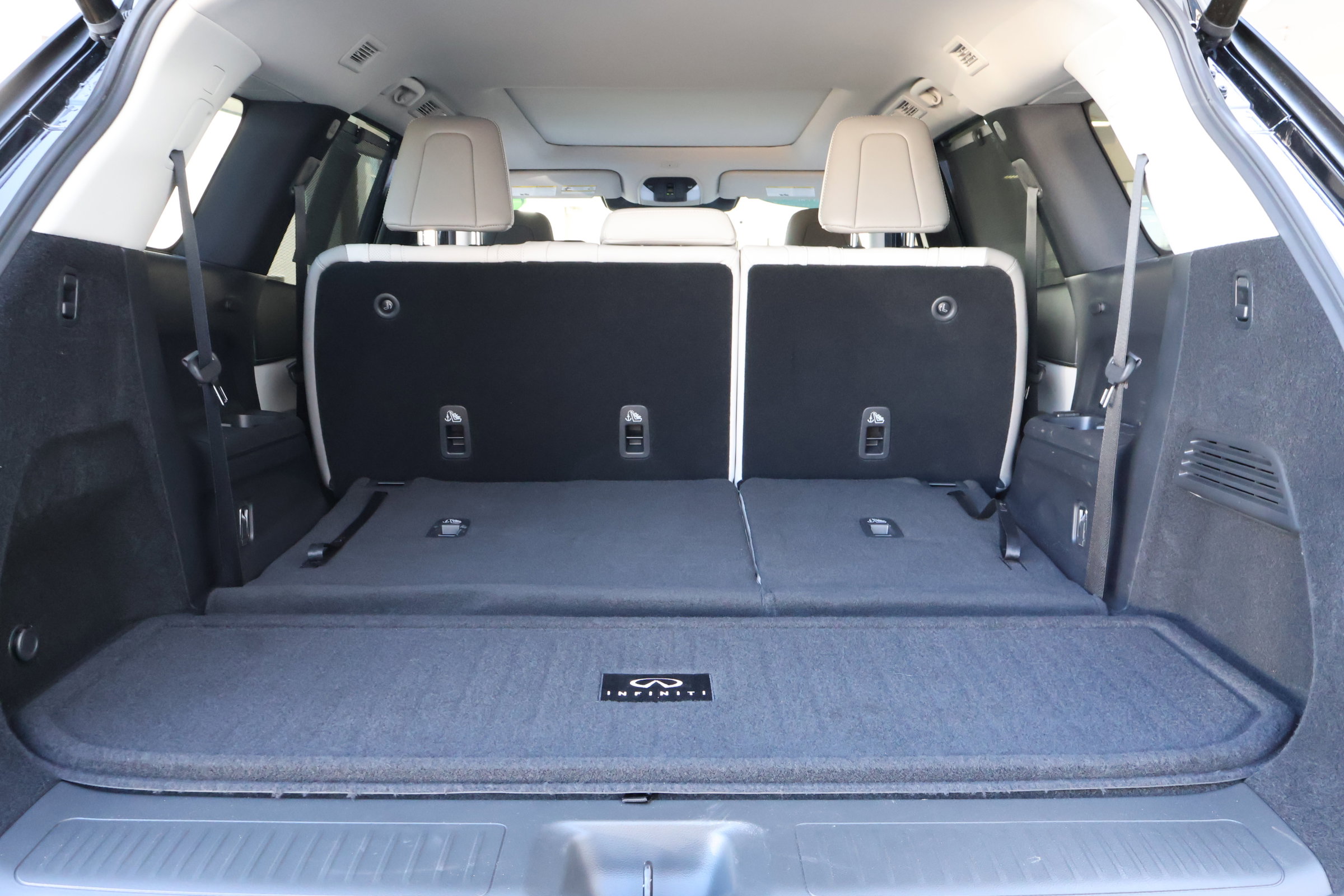 Used 2026 INFINITI QX60 Luxe w/ Cargo Package image 23