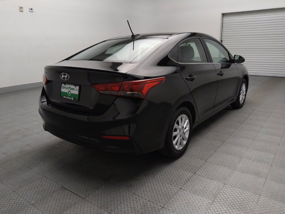 Used 2021 Hyundai Accent SEL image 9