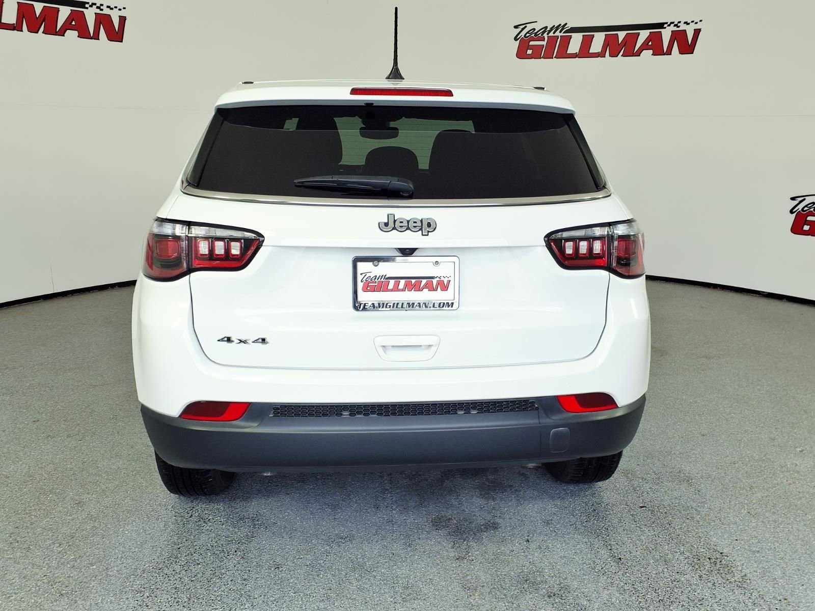 Used 2023 Jeep Compass Sport image 24