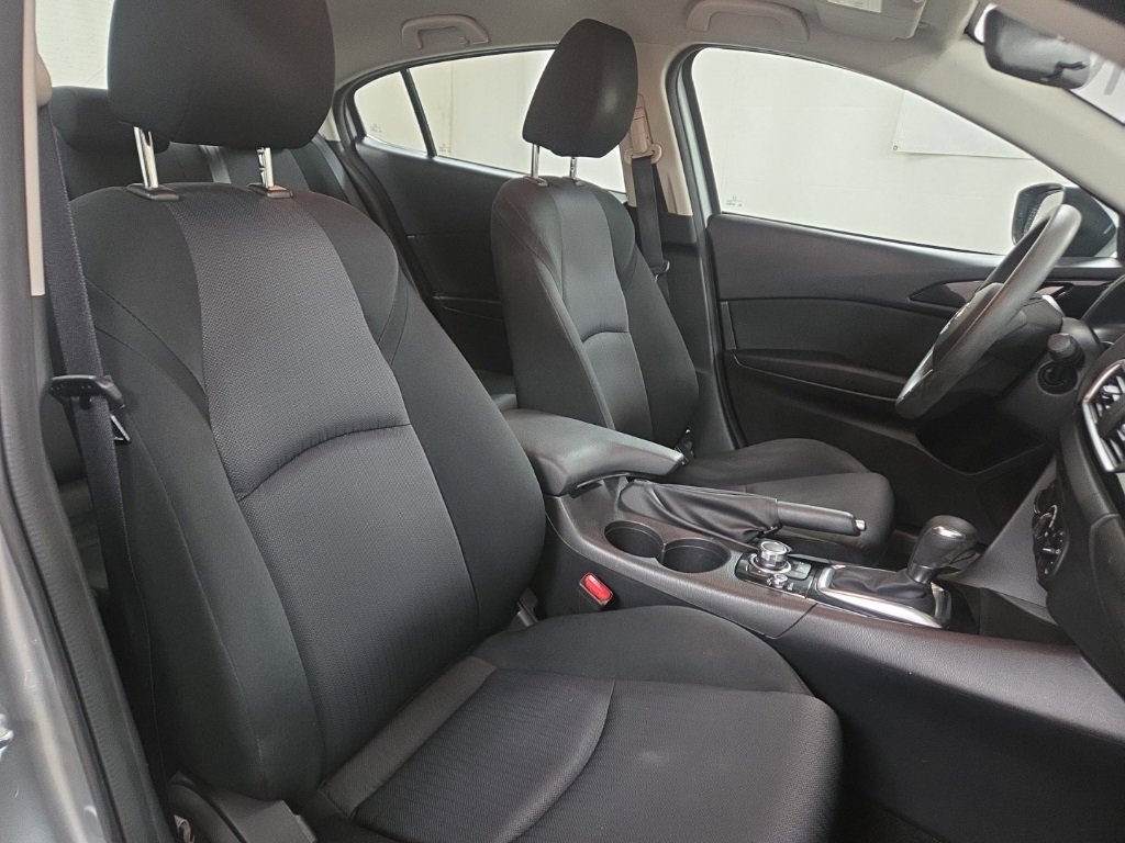 Used 2015 MAZDA MAZDA3 i Sport image 15