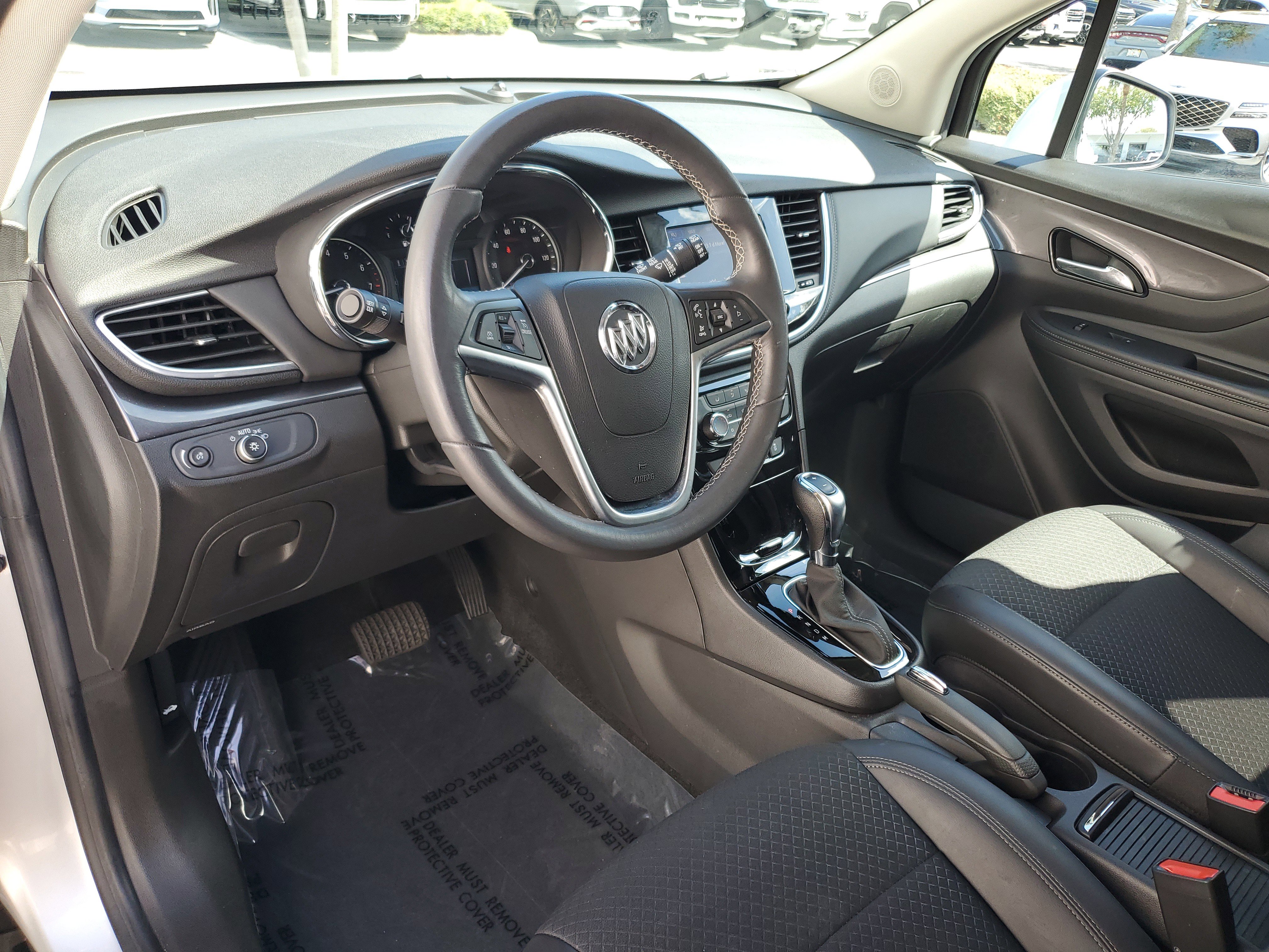 Used 2022 Buick Encore Preferred w/ Safety Package image 21