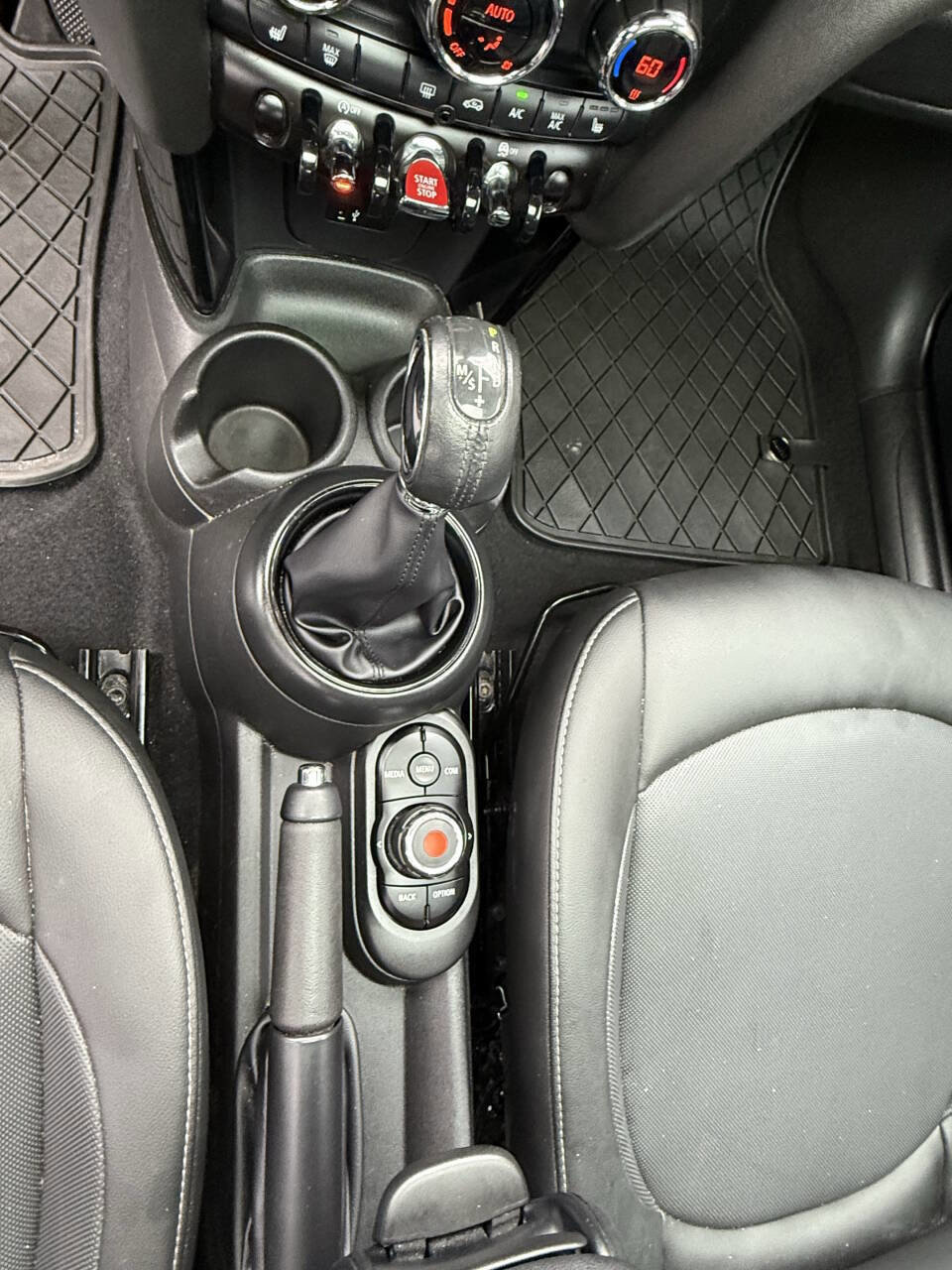 Used 2019 MINI Cooper 4-Door Hardtop image 10