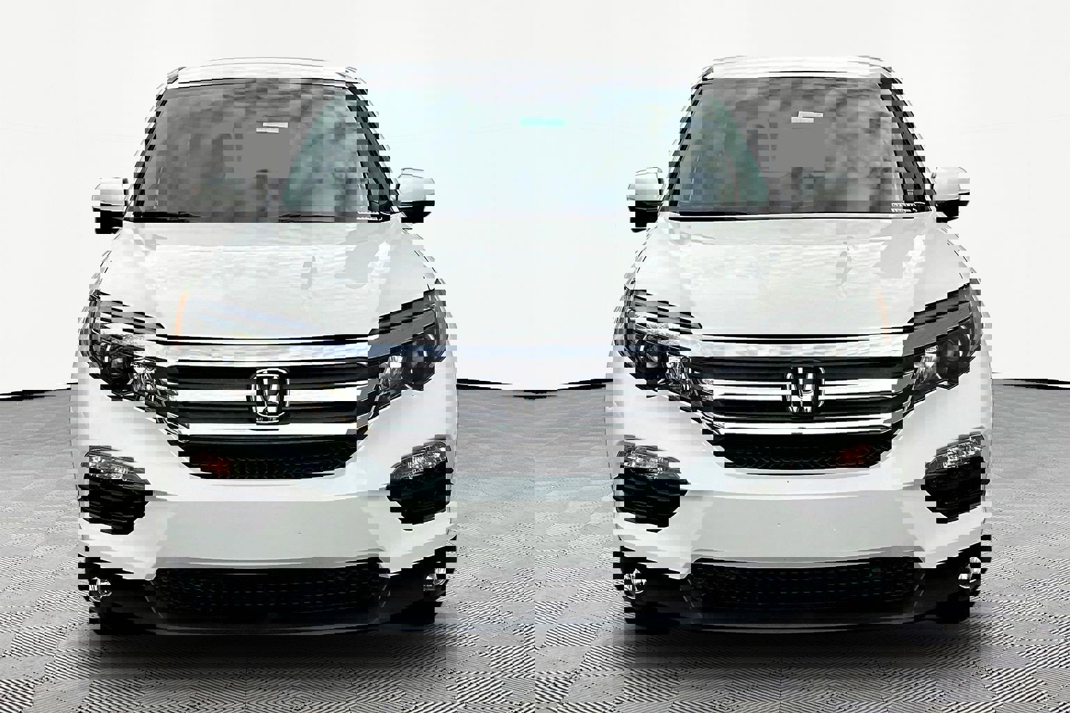 Used 2018 Honda Pilot EX image 2