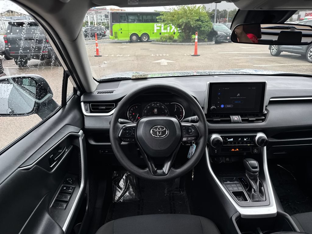 Used 2025 Toyota RAV4 LE AWD/4WD image 12