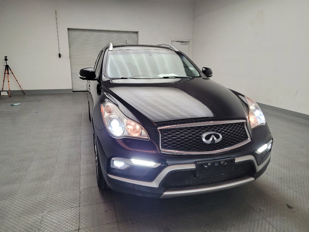 Used 2017 INFINITI QX50 2WD w/ Deluxe Touring Package image 14