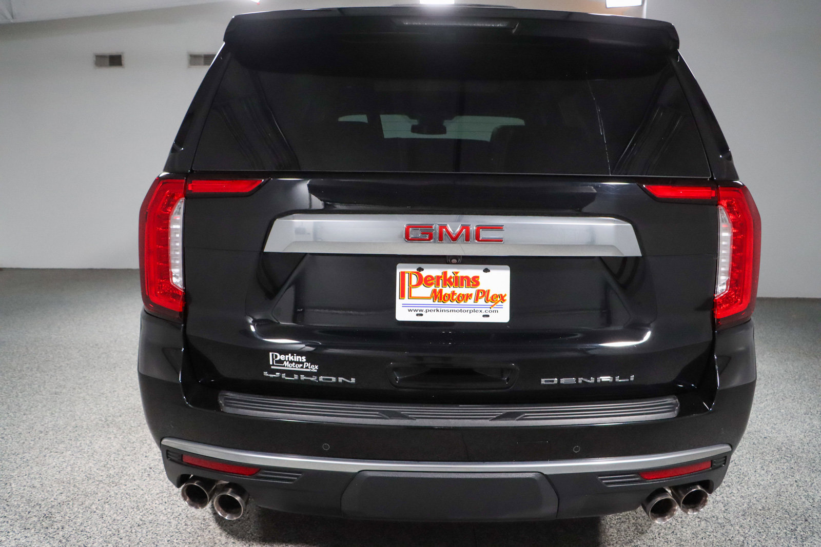 Used 2023 GMC Yukon Denali AWD/4WD image 8