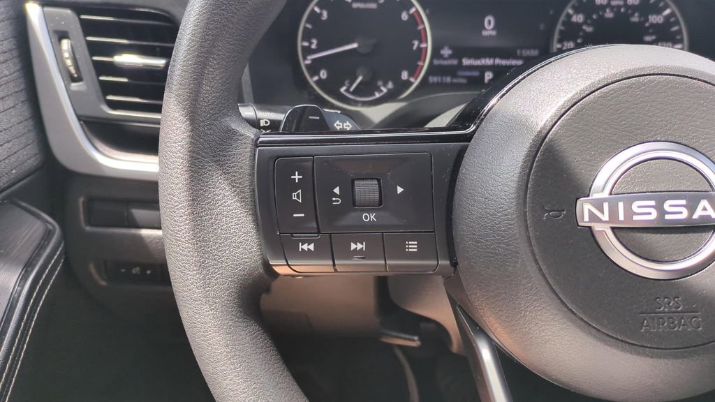 Used 2023 Nissan Rogue SV image 22