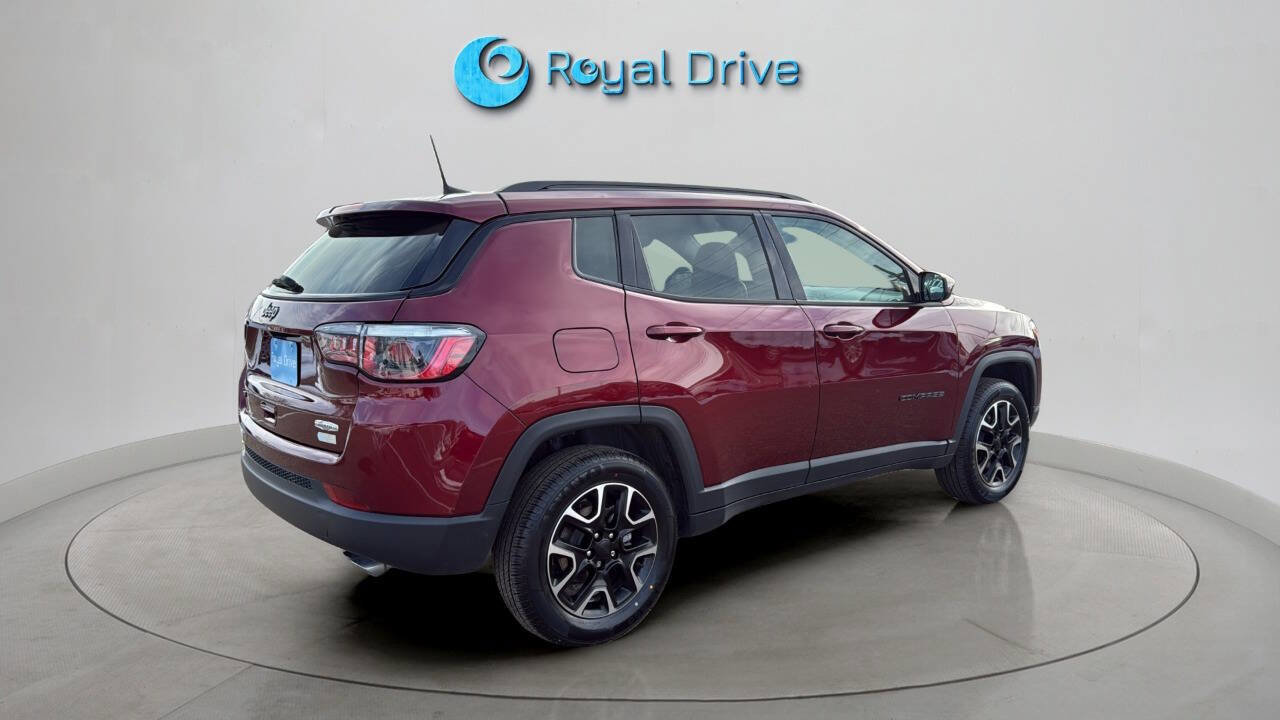Used 2020 Jeep Compass Sport image 6