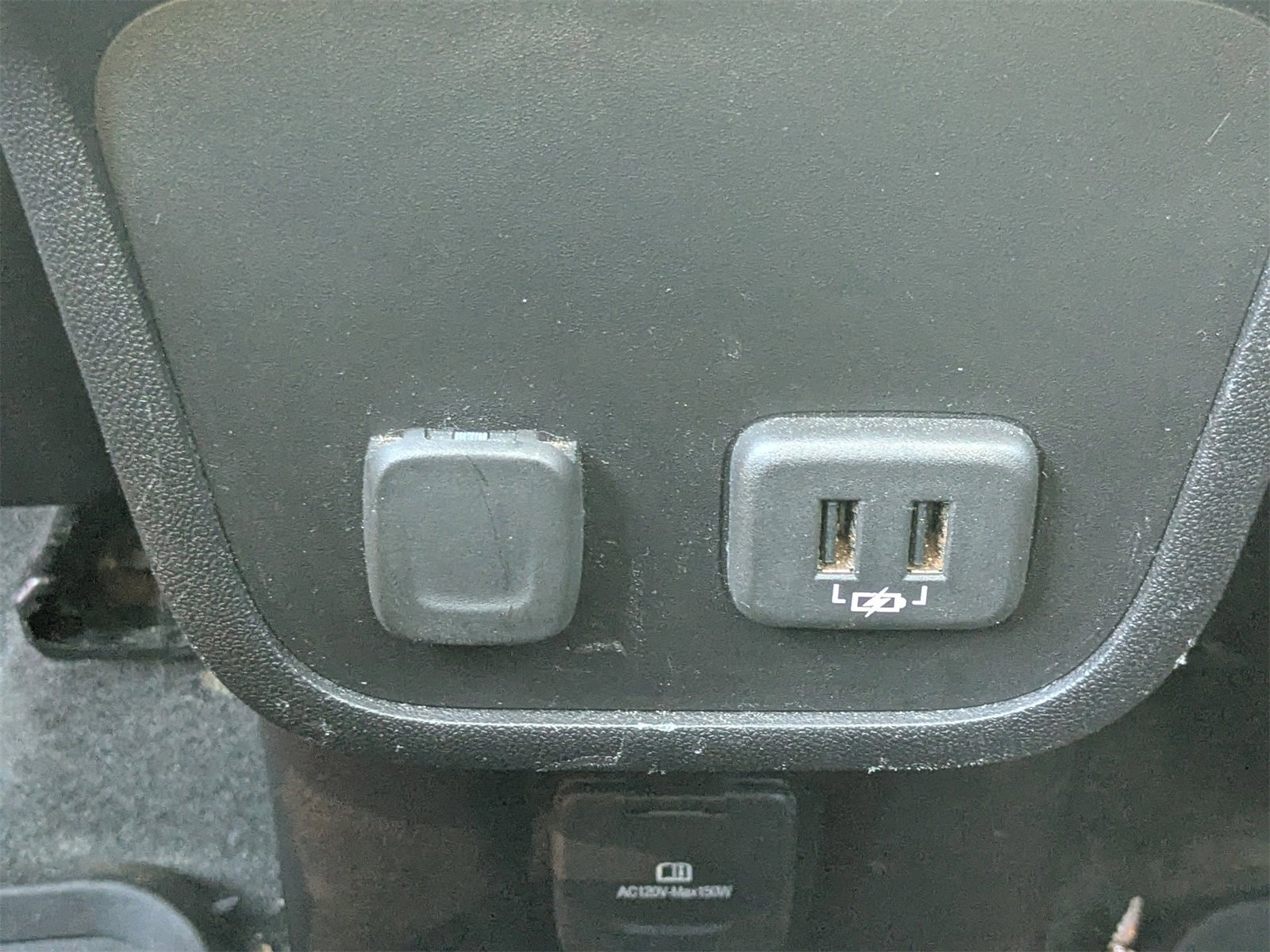 Used 2018 Chevrolet Equinox LT w/ Sun & Infotainment Package image 23