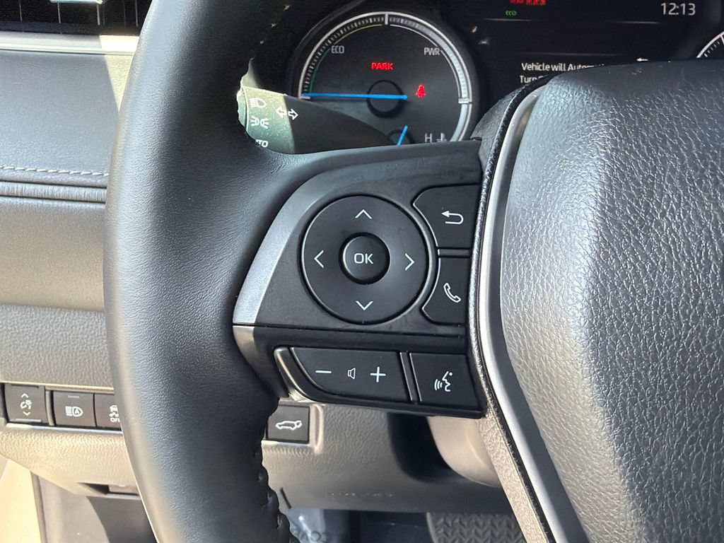 Used 2024 Toyota Venza LE AWD/4WD image 24
