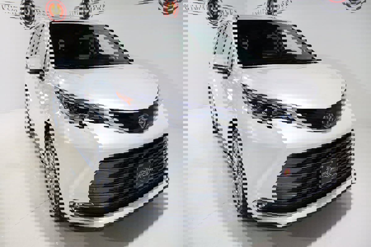 Used 2022 Toyota Sienna Platinum image 22