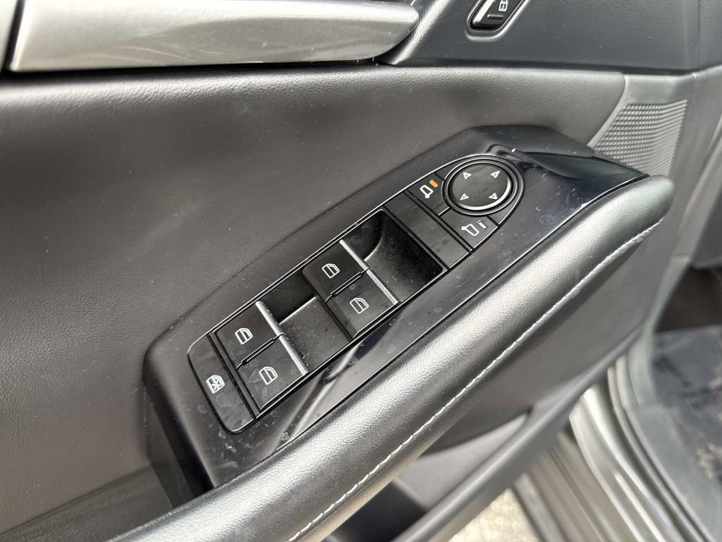 Certified 2024 MAZDA CX-30 AWD 2.5 S w/ Select Sport Pkg image 22