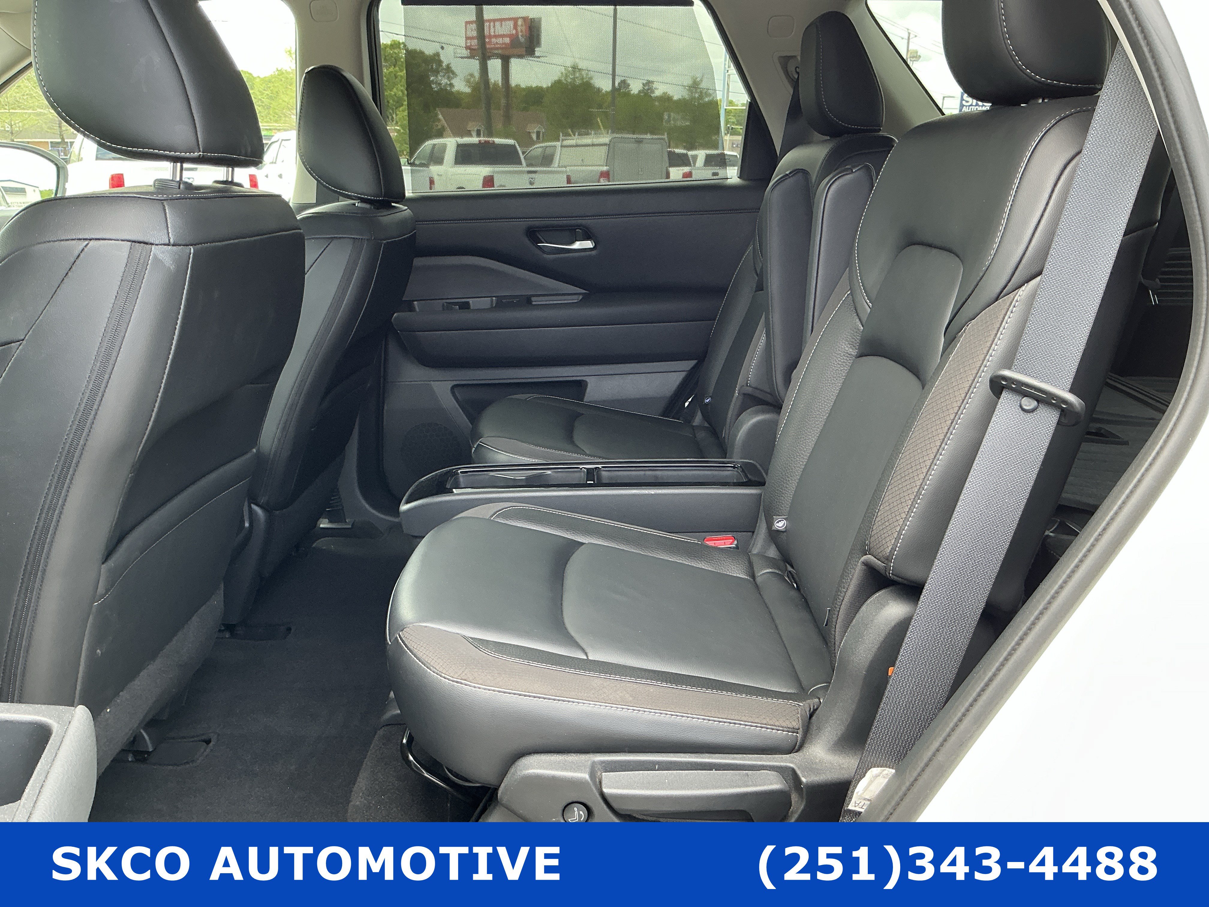 Used 2023 Nissan Pathfinder SL w/ SL Premium Package AWD/4WD image 14