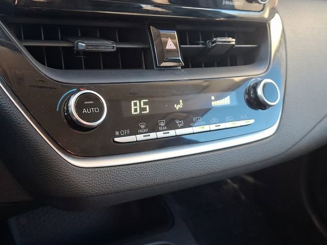 Used 2022 Toyota Corolla LE image 15