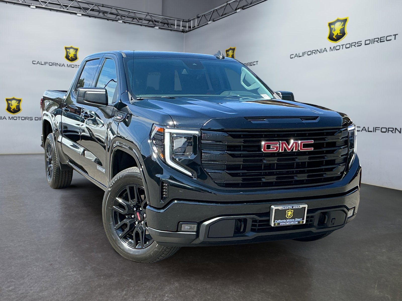 Used 2025 GMC Sierra 1500 Elevation image 3