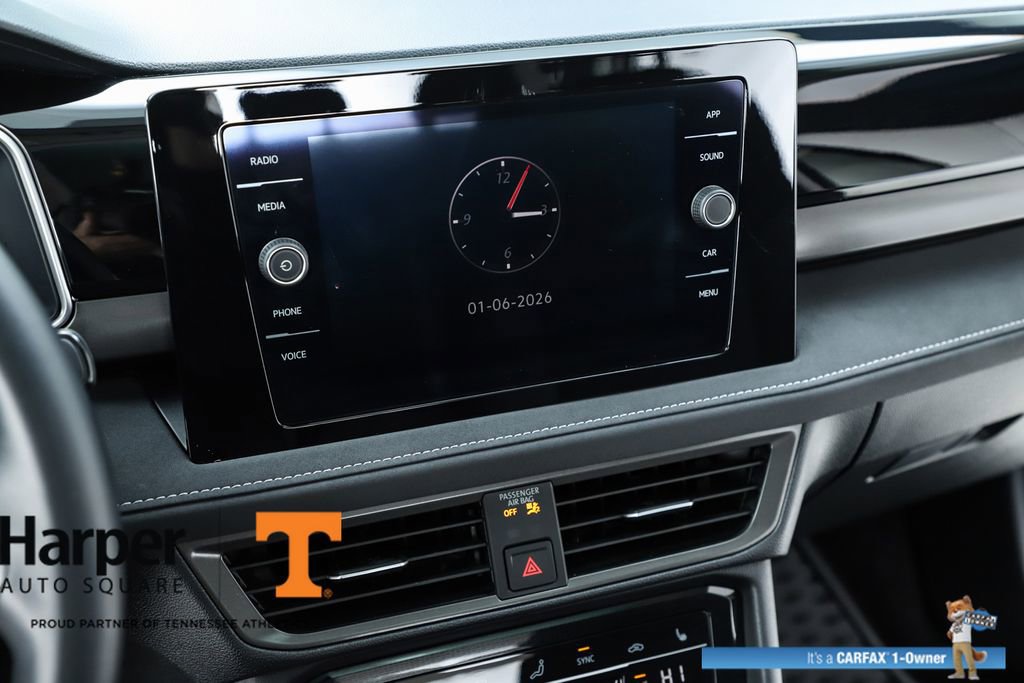 Used 2025 Volkswagen Taos SE image 25