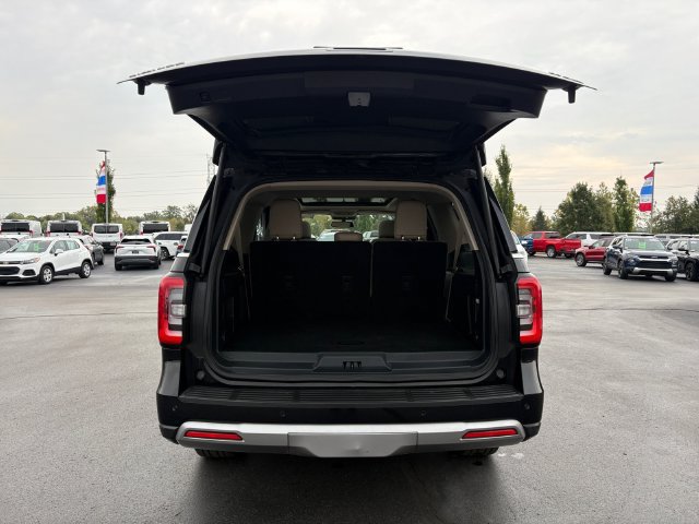 Used 2022 Ford Expedition Max Limited AWD/4WD image 17