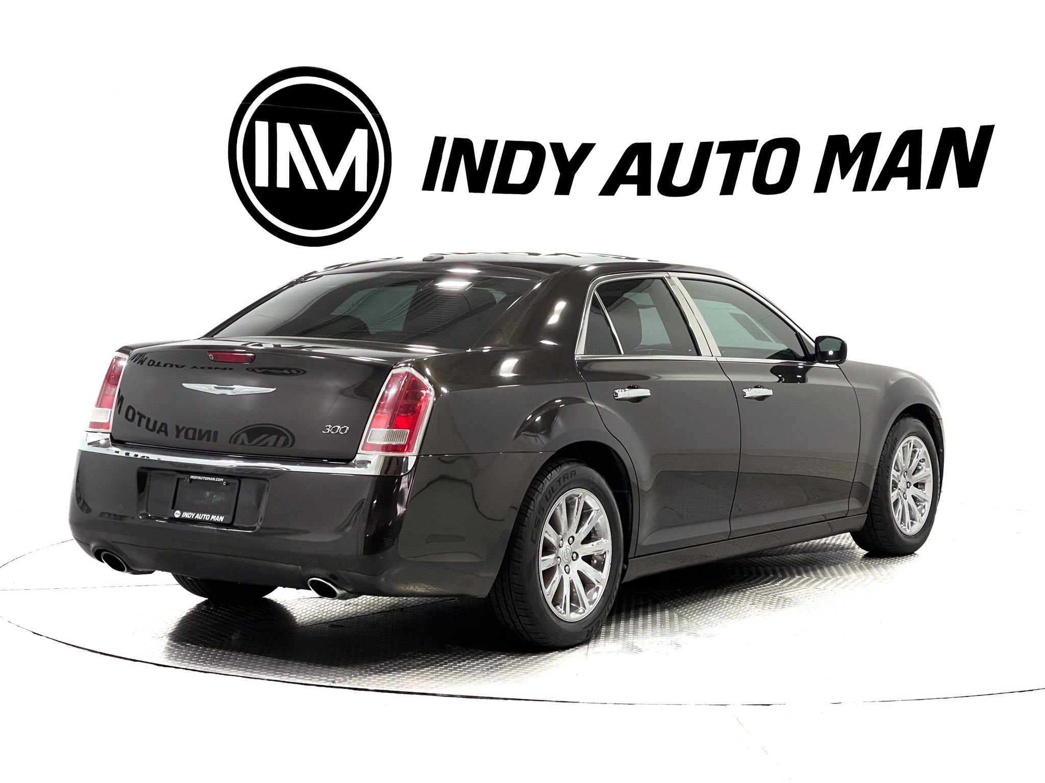 Used 2012 Chrysler 300 Limited image 4