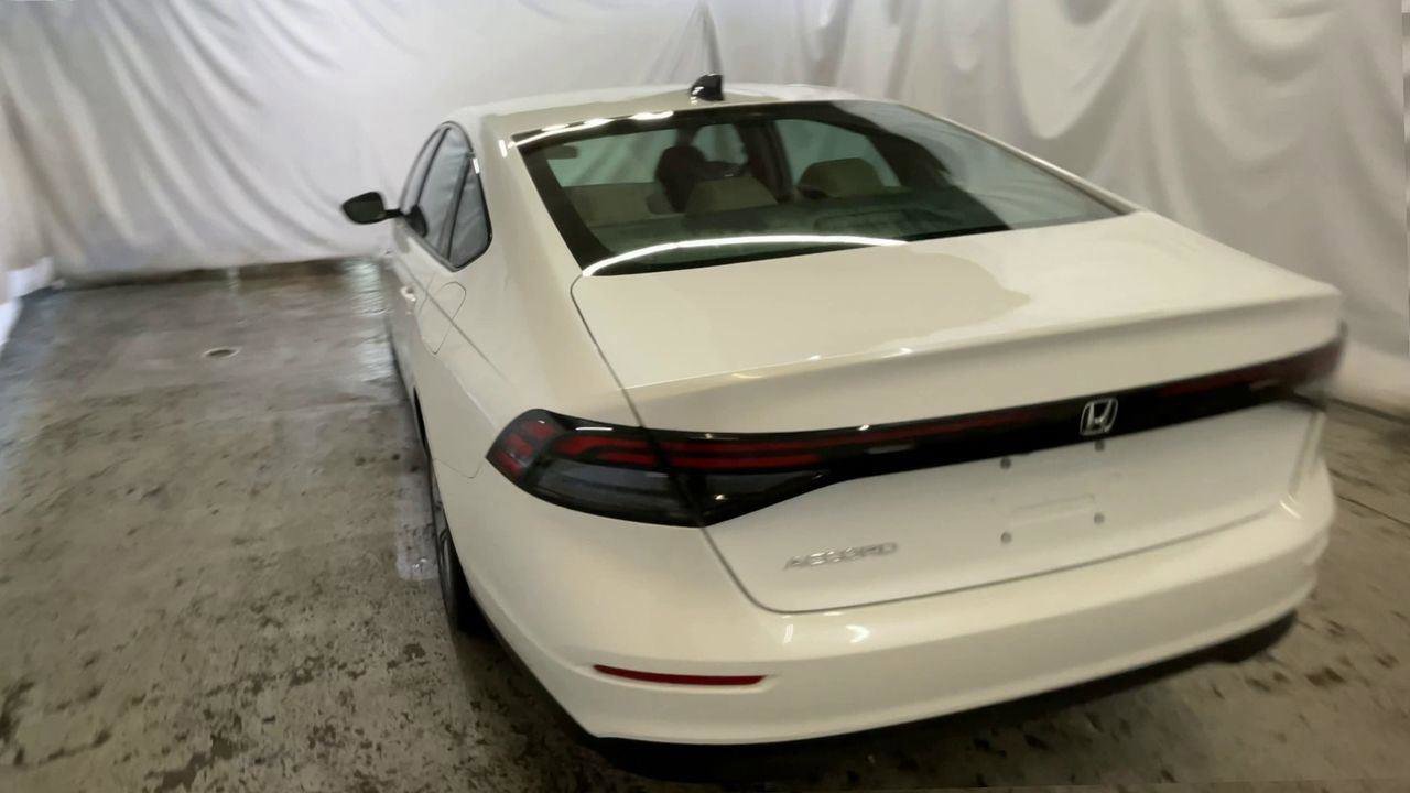 Certified 2025 Honda Accord SE image 7