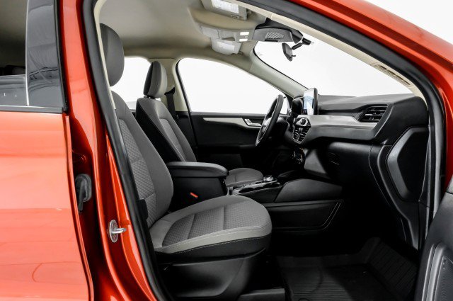 Used 2020 Ford Escape SE AWD/4WD image 35