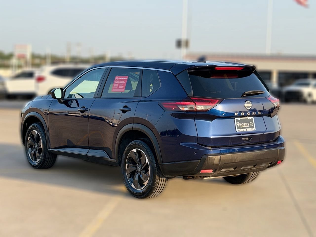 Certified 2025 Nissan Rogue SV FWD image 6