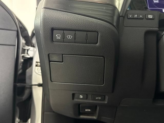 Used 2021 Lexus ES 350 Ultra Luxury w/ Accessory Package 2 FWD image 28