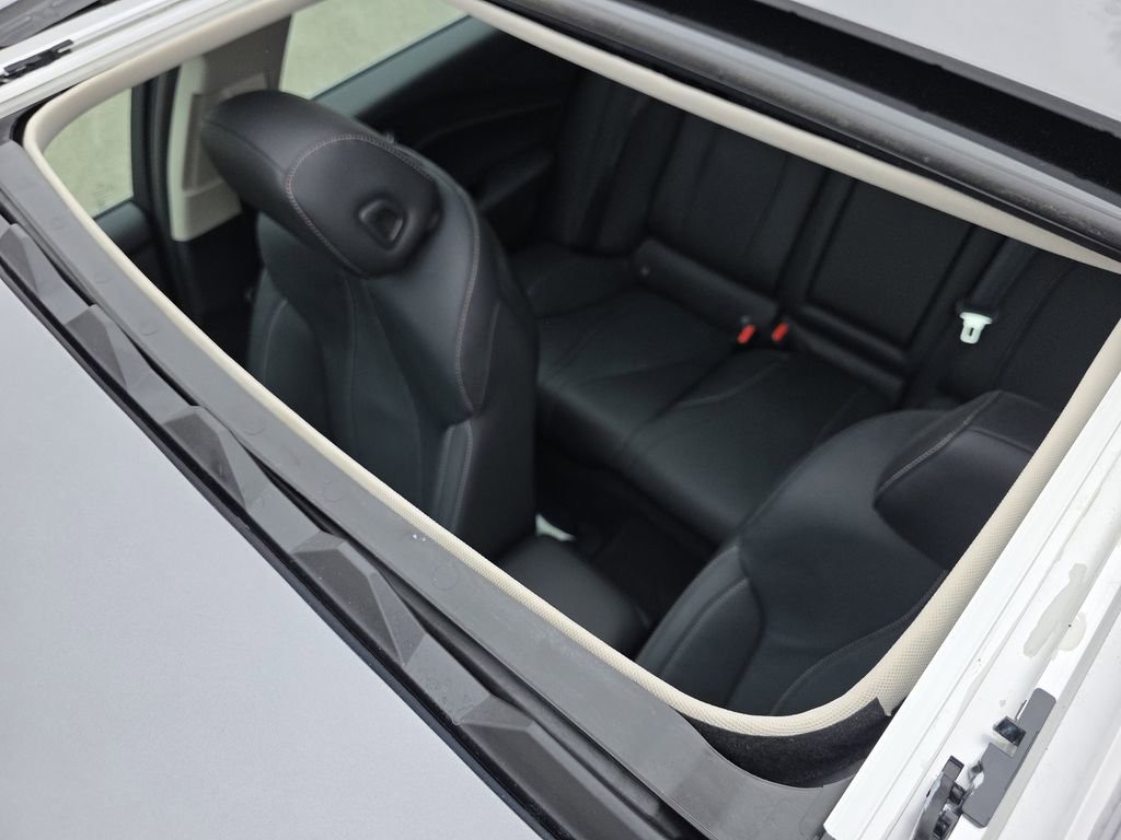 Used 2025 Acura TLX w/ Technology Package image 10