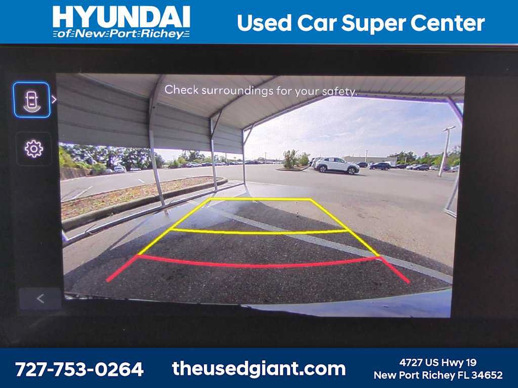 Used 2025 Hyundai Santa Fe SE FWD image 23