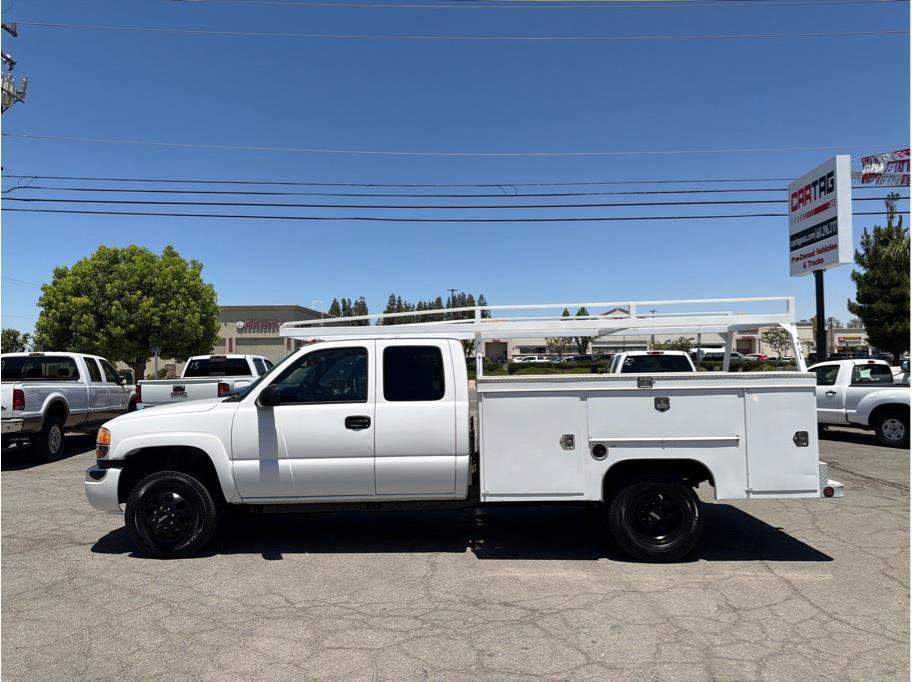 Used 2005 GMC Sierra 3500 SLE w/ Heavy-Duty Power Package RWD image 21