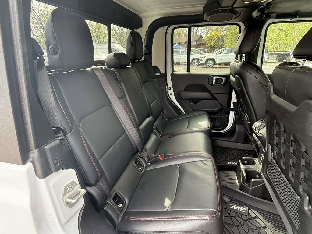 Used 2023 Jeep Gladiator Rubicon w/ LED Lighting Group image 10