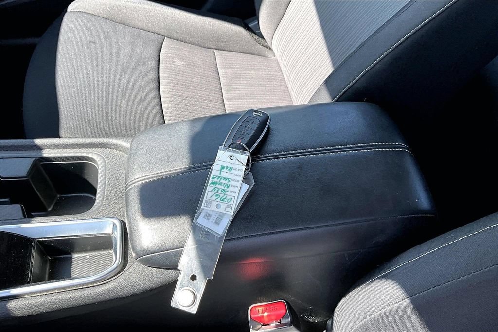 Used 2024 Nissan Sentra SV FWD image 33