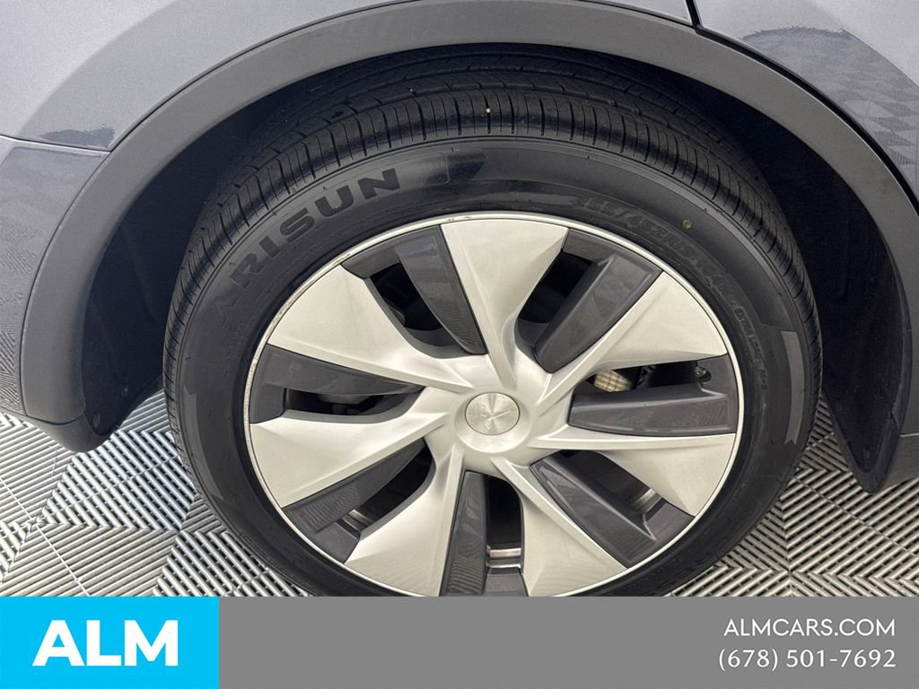 Used 2024 Tesla Model Y Long Range image 21