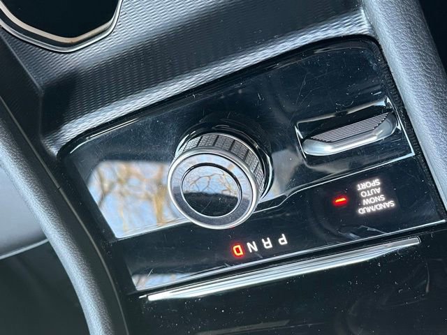 Used 2024 Jeep Grand Cherokee Limited image 15