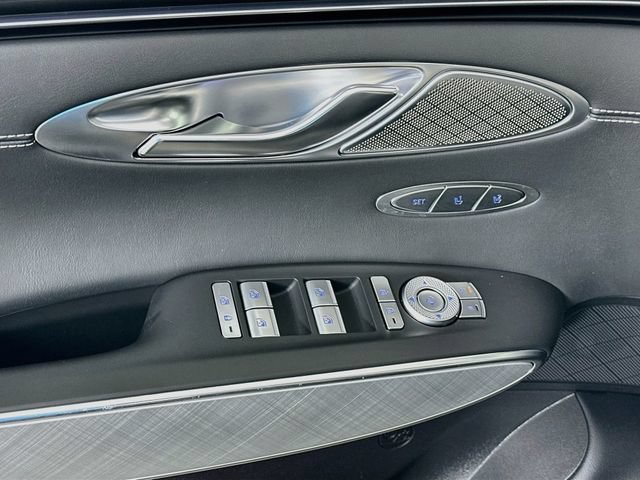 Certified 2025 Genesis Electrified GV70 w/ Prestige Package AWD/4WD image 18