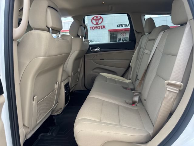 Used 2021 Jeep Grand Cherokee Laredo RWD image 12