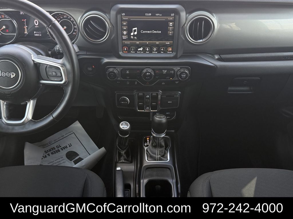 Used 2022 Jeep Wrangler Unlimited Sahara AWD/4WD image 13