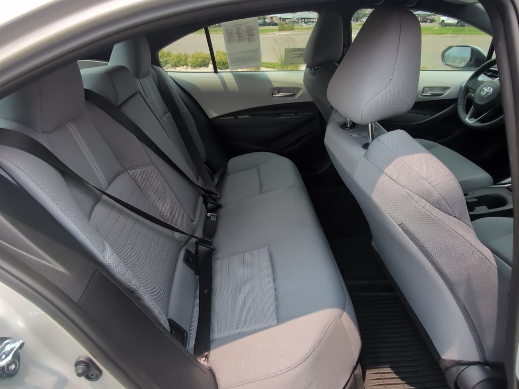 Used 2026 Toyota Corolla SE FWD image 22