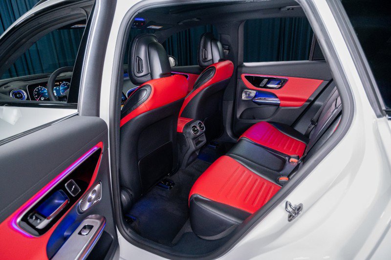 New 2026 Mercedes-Benz GLC 300 image 28