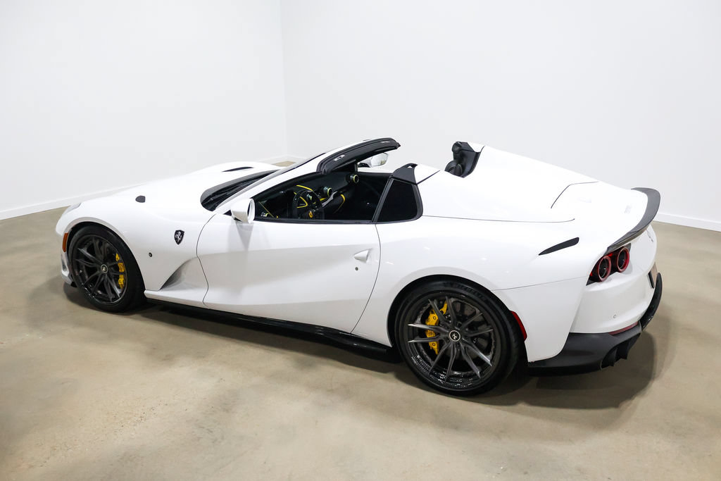 Used 2022 Ferrari 812 GTS RWD image 30