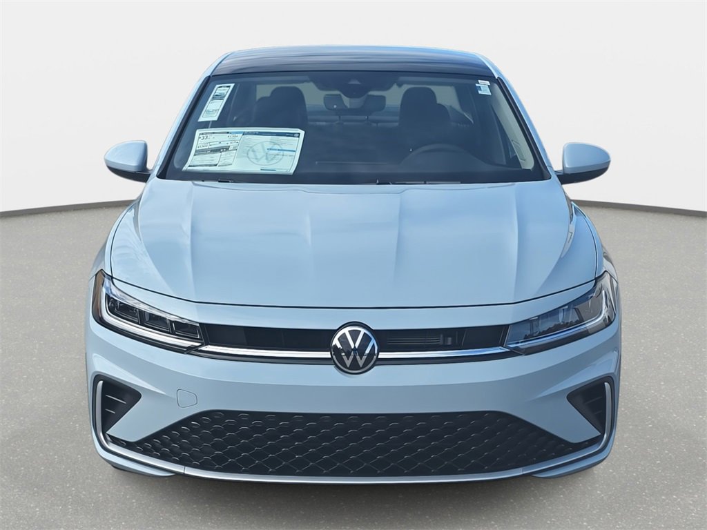 New 2026 Volkswagen Jetta SE image 2