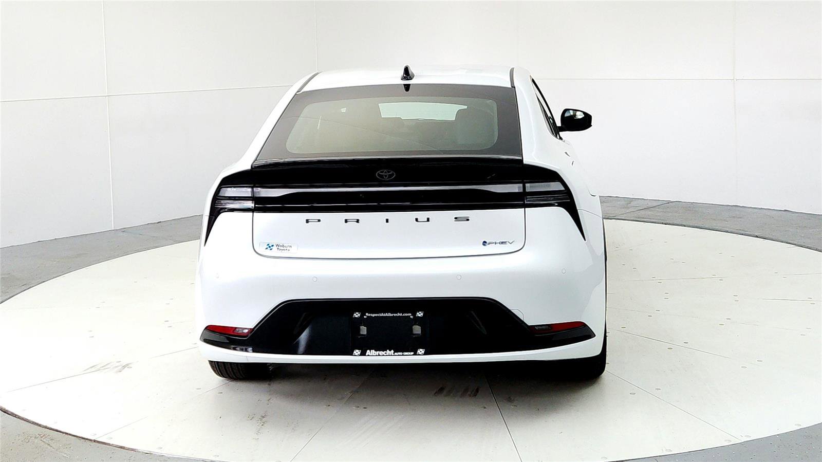 New 2026 Toyota Prius Plug-In Hybrid FWD image 5