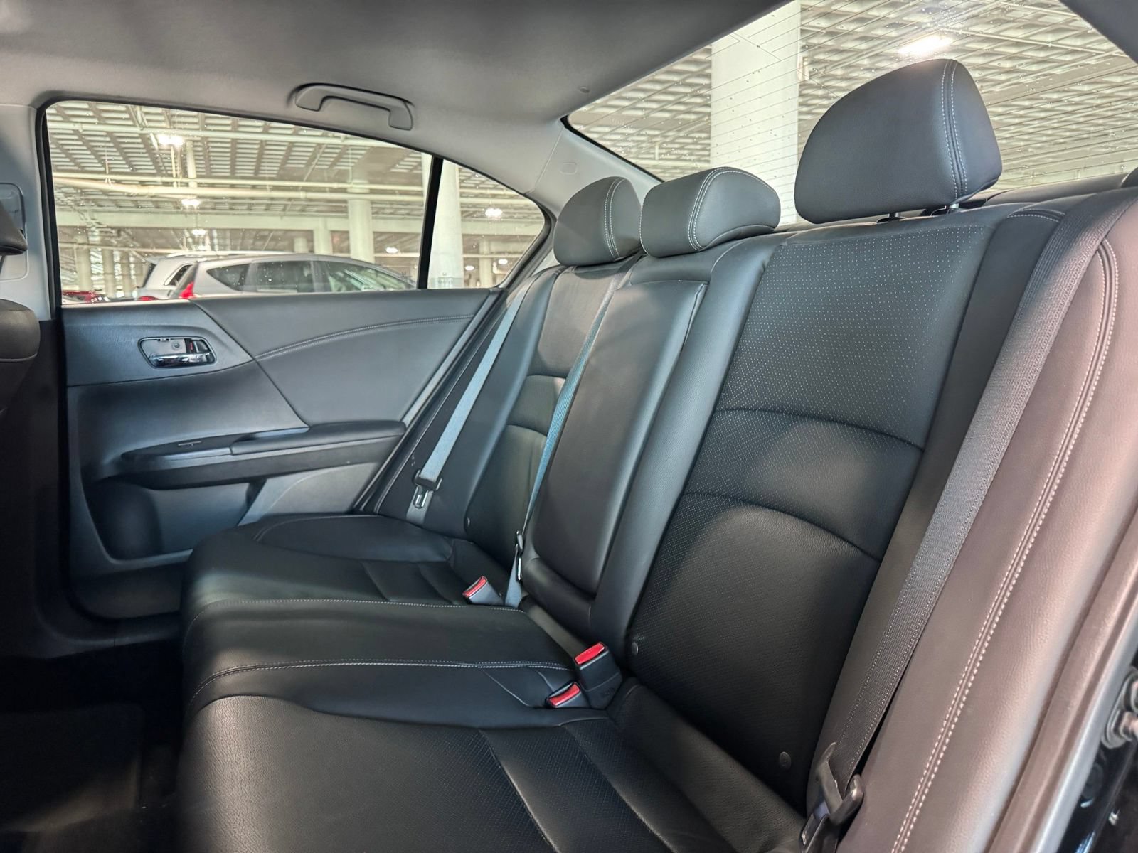 Used 2017 Honda Accord EX-L image 36