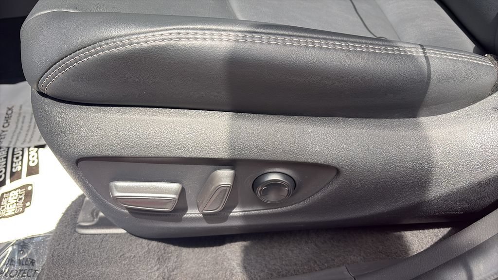 Used 2025 Toyota RAV4 XLE Premium FWD image 16