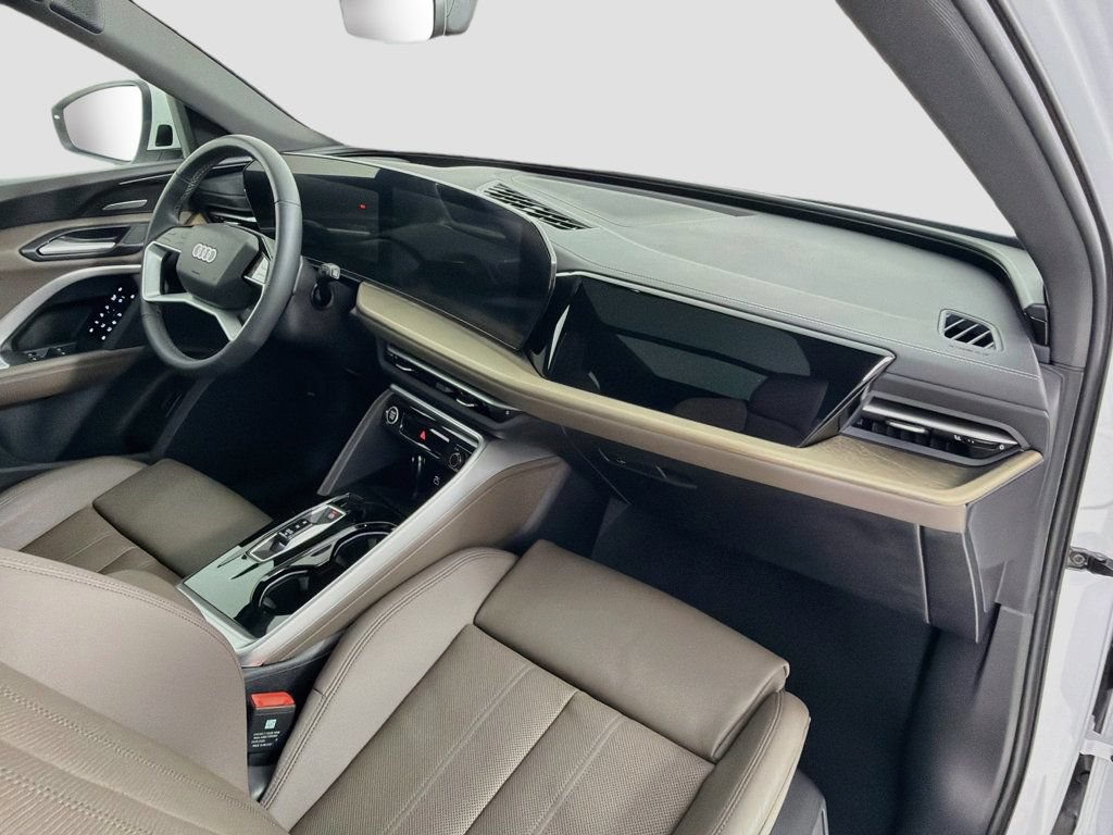 Used 2025 Audi Q5 Premium Plus AWD/4WD image 29