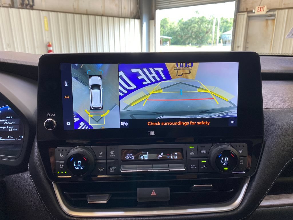 Used 2025 Toyota Grand Highlander FWD image 42